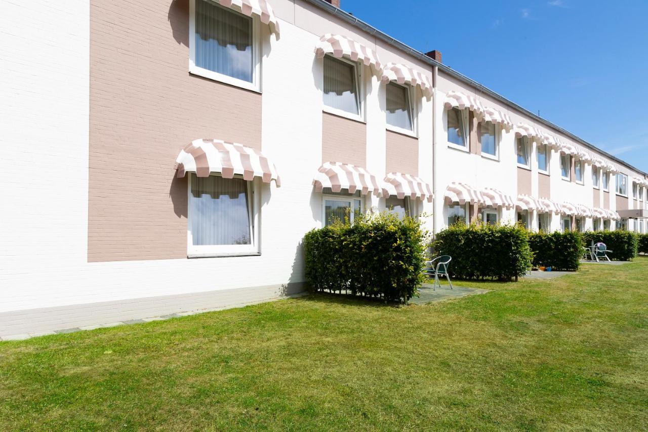 Dorf Wangerland Hotel ชิลลิคช์ ภายนอก รูปภาพ