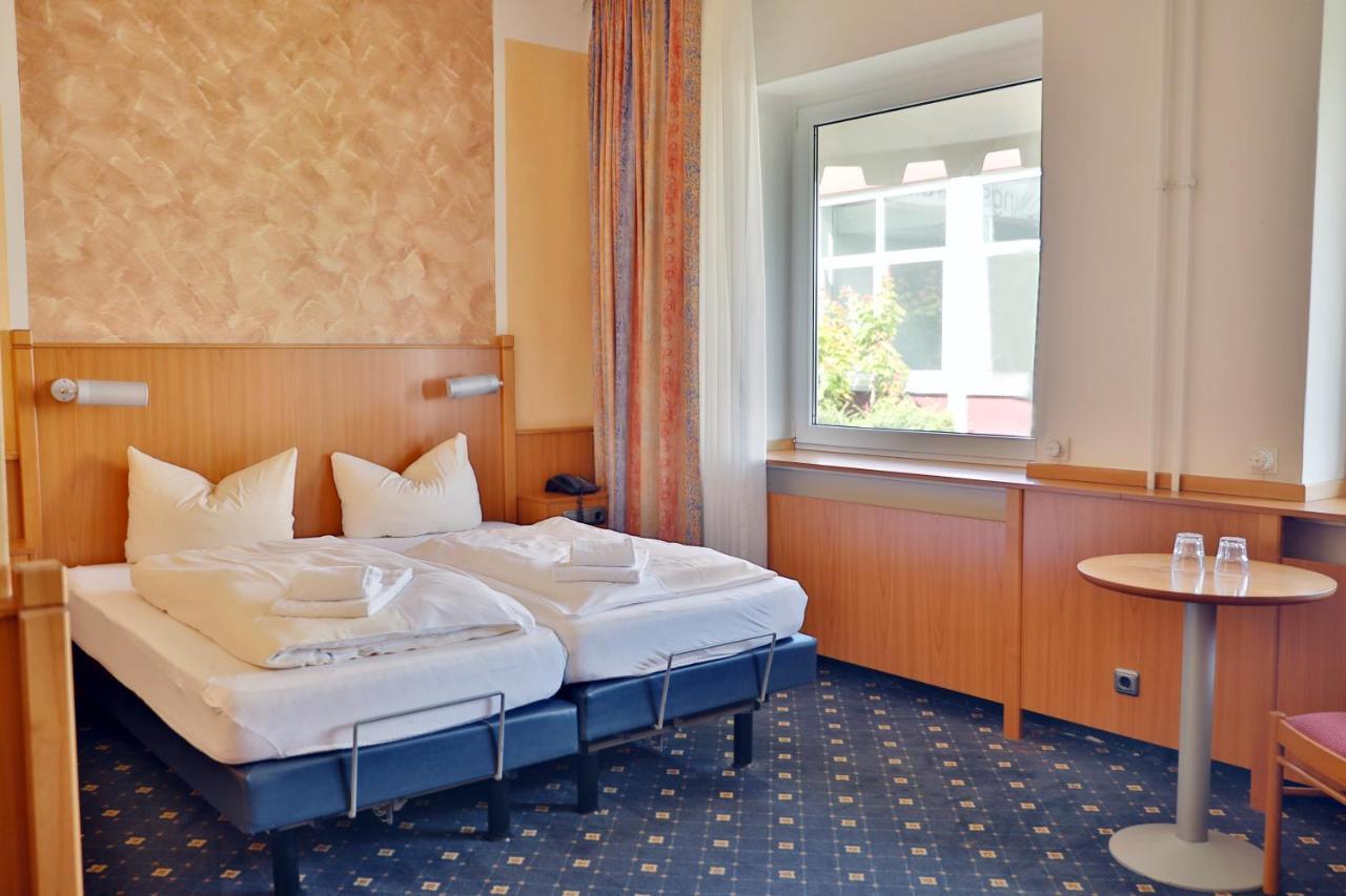 Dorf Wangerland Hotel ชิลลิคช์ ภายนอก รูปภาพ
