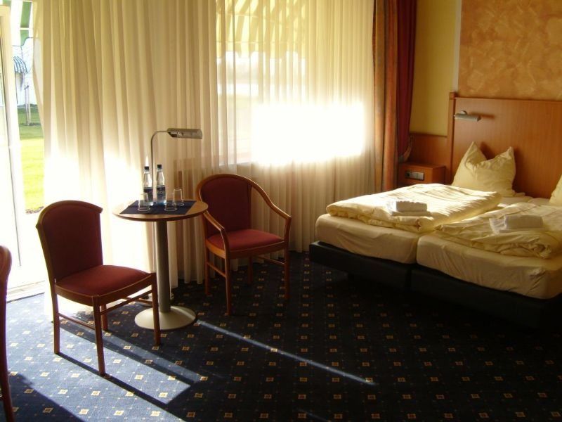 Dorf Wangerland Hotel ชิลลิคช์ ภายนอก รูปภาพ